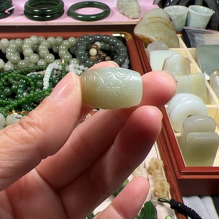 和田玉（糖玉）未镶嵌手链