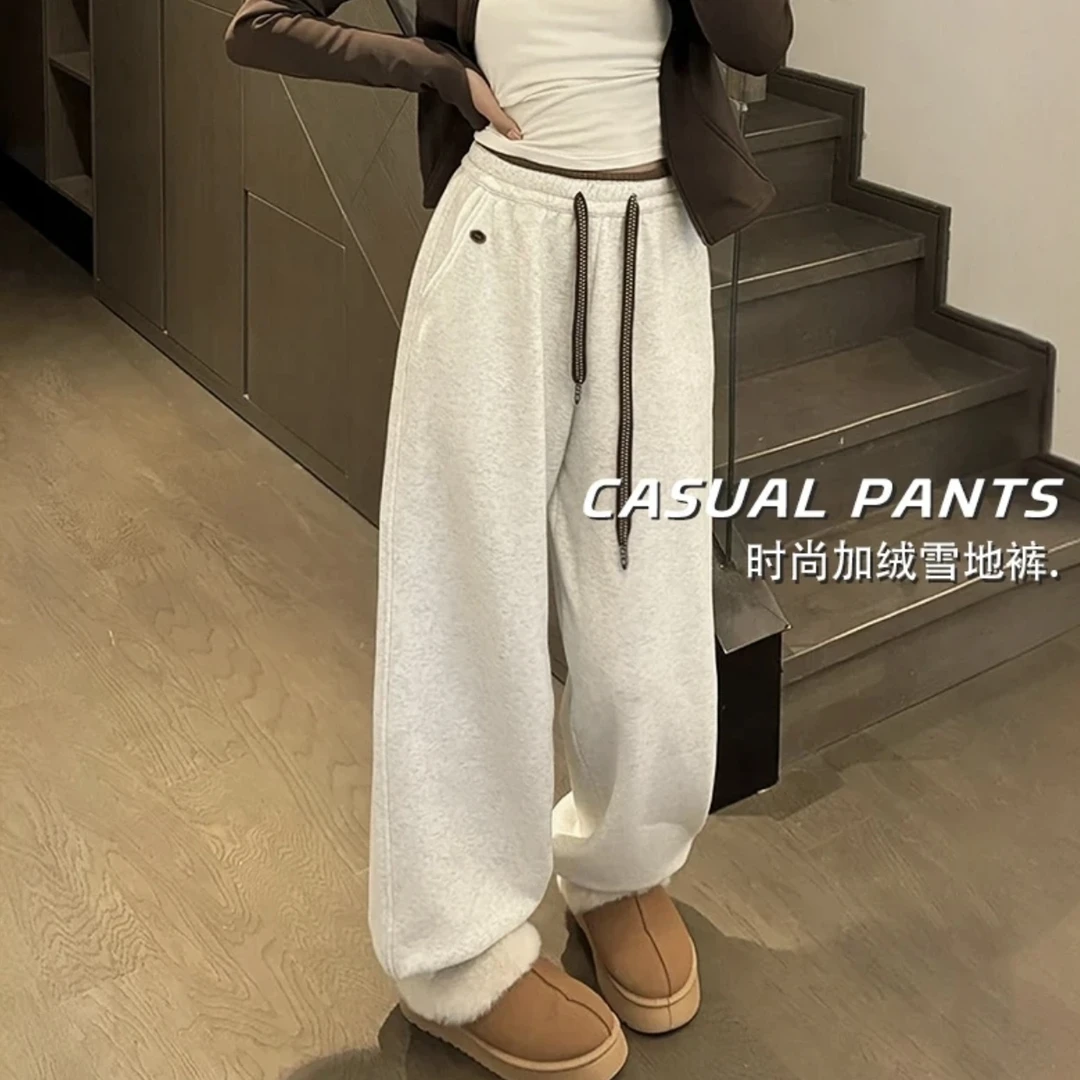 韩版加绒束脚卫裤2024冬季女装显瘦休闲裤字母运动裤卫裤