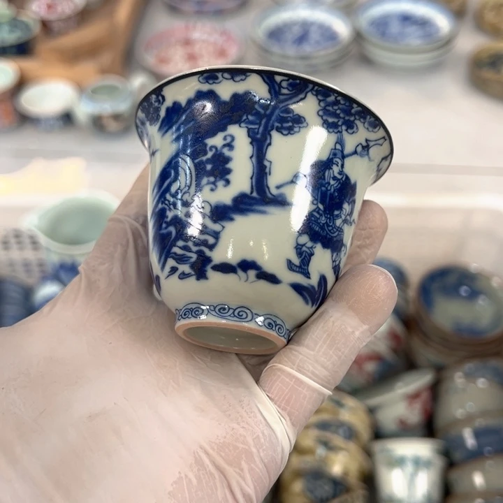 瓷片白青花鬼谷子铃铛杯主人杯