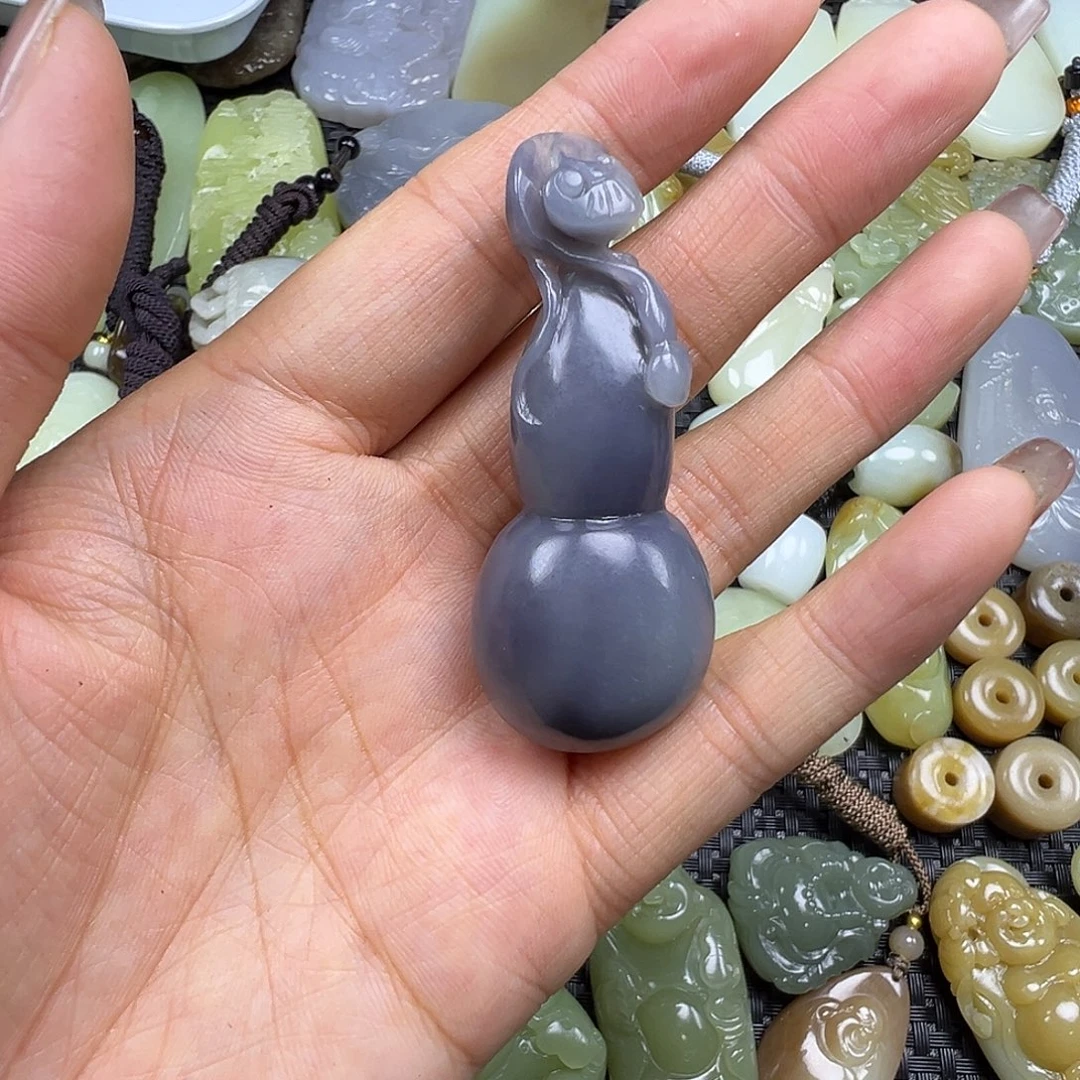 和田玉未镶嵌颈饰卡59