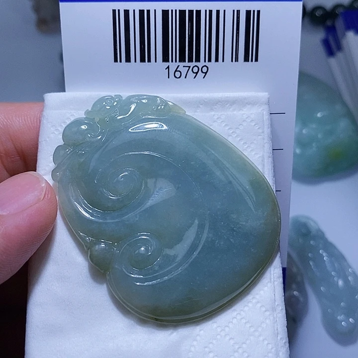 颈饰未镶嵌翡翠天光墟翡翠市场现金代购