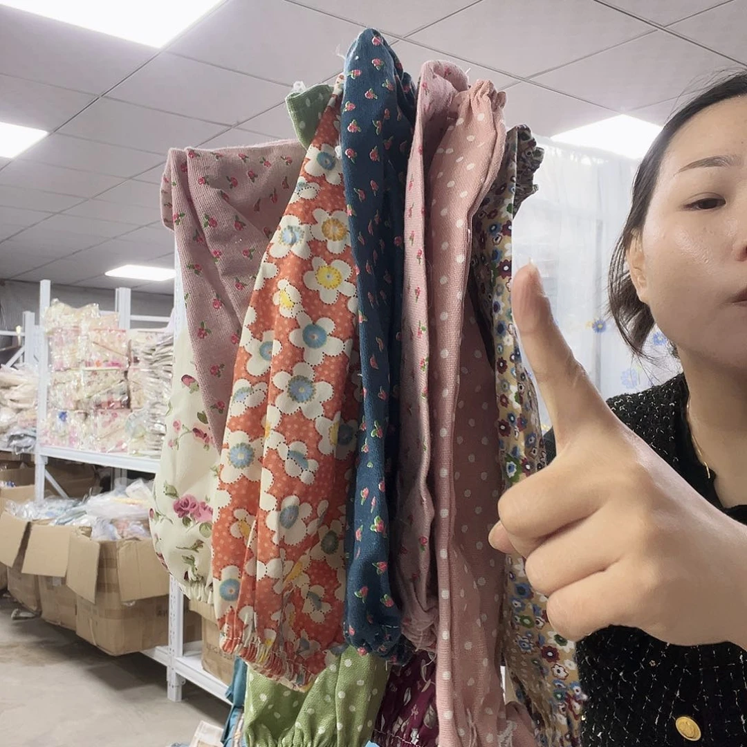 雪尼尔啦咯啦咯啦咯啦咯啦