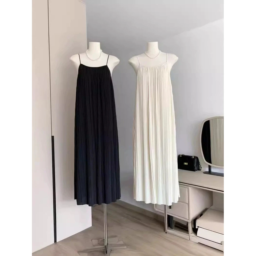 新款秋冬气质性感中长款吊带长裙显瘦百搭黑色褶皱女装连衣裙裙子