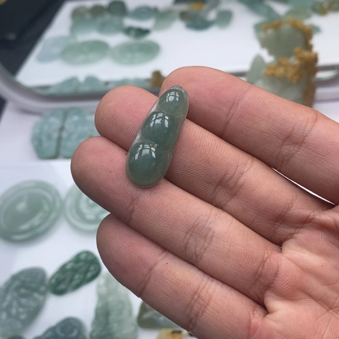 翡翠未镶嵌手链天然a货翡翠05