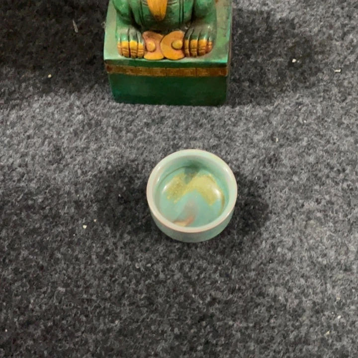 利***鞘碗陶大哥在干什么我刚