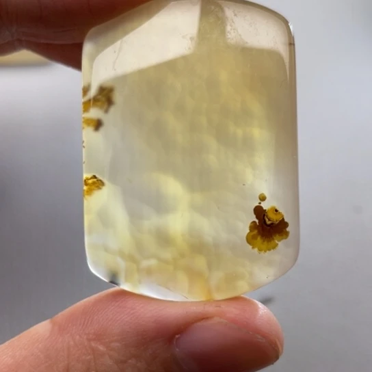 玛瑙/玉髓颈饰未镶嵌但***久