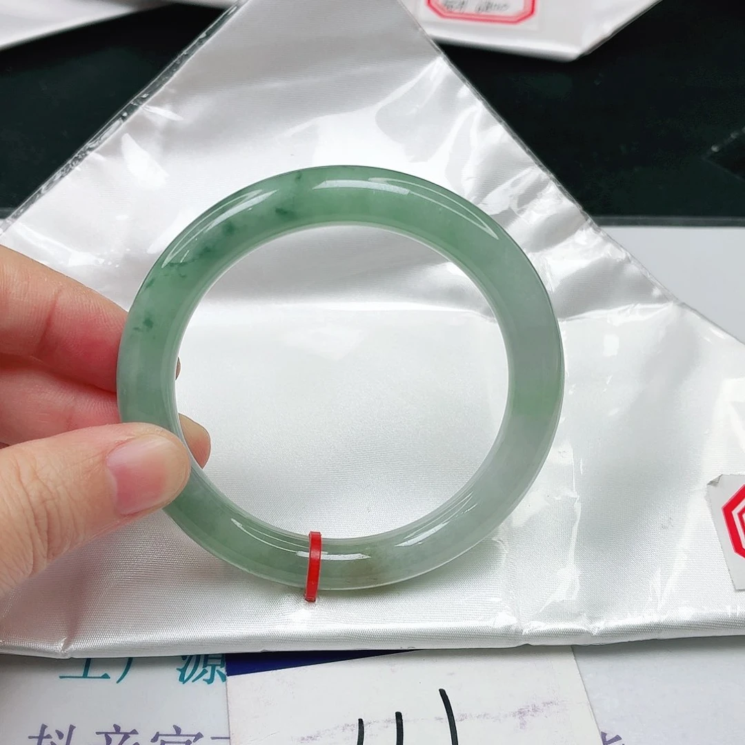 未镶嵌手镯翡翠55