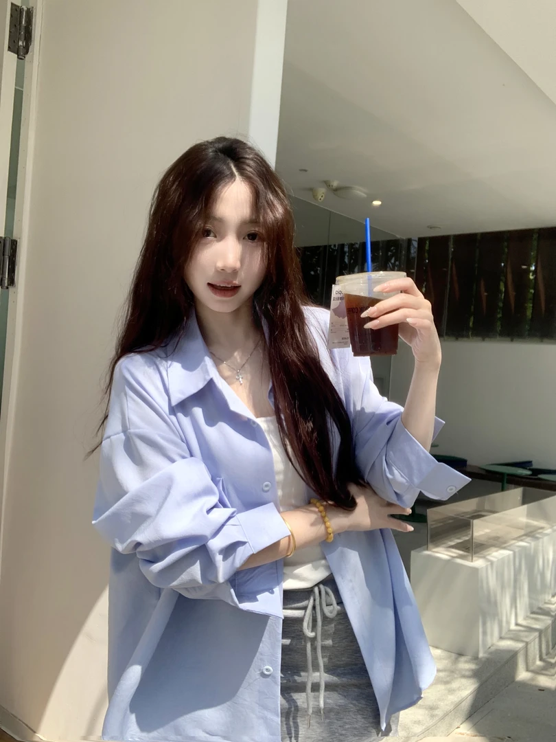 2025新款薄款纯色肌理感衬衣女防晒设计感款长袖式中长款显瘦衬衣
