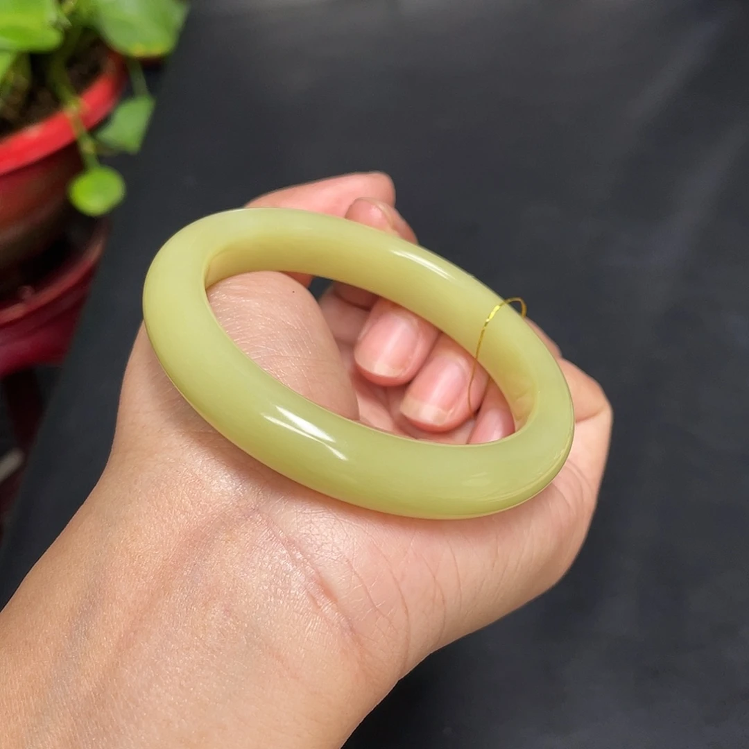 和田玉未镶嵌手镯55