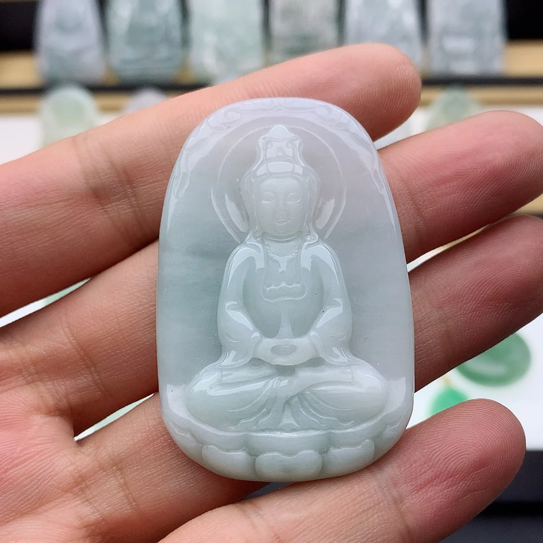 翡翠颈饰未镶嵌保平观音