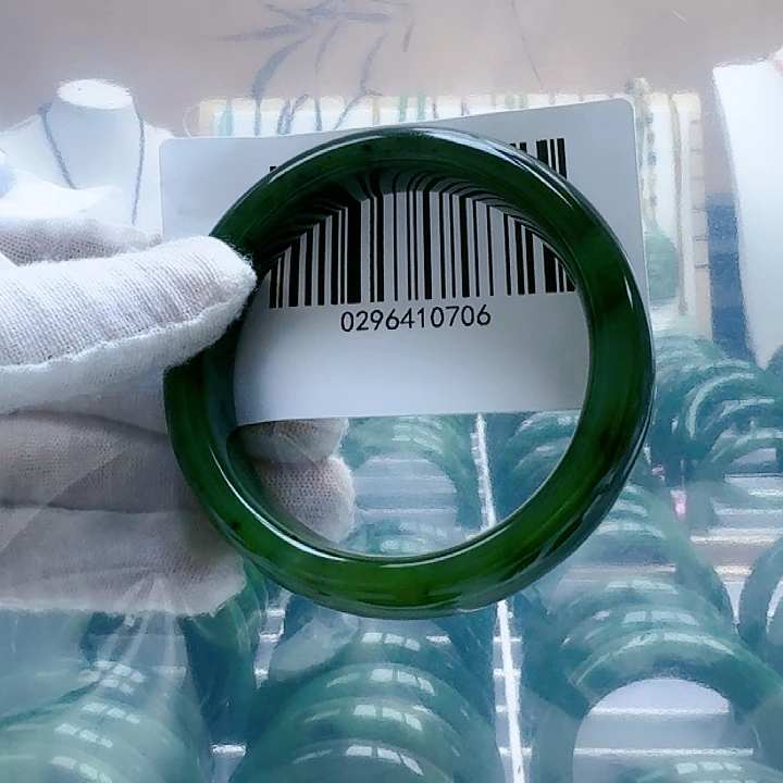 和田玉（碧玉）手镯未镶嵌58