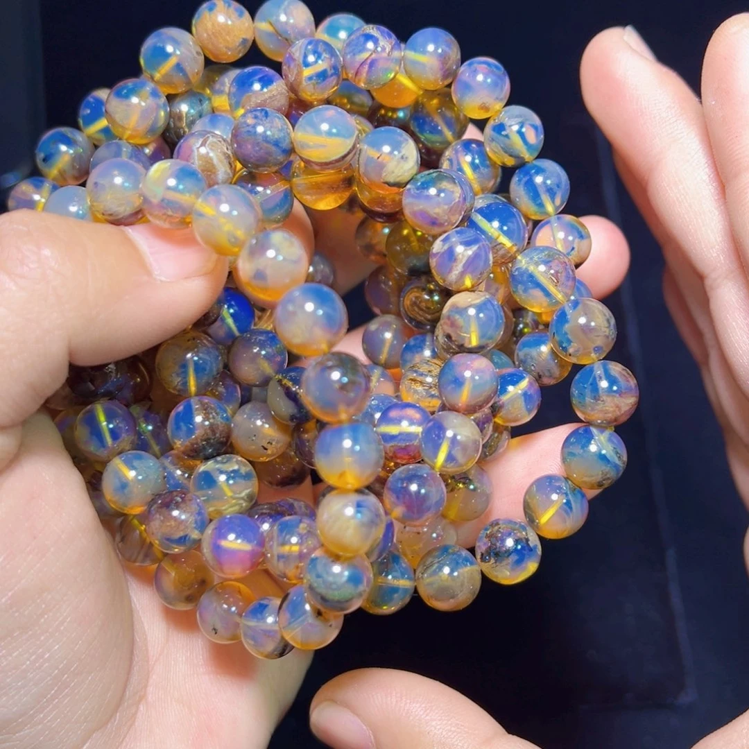 琥珀裸石未镶嵌缅甸琥珀多样性发货其中一件