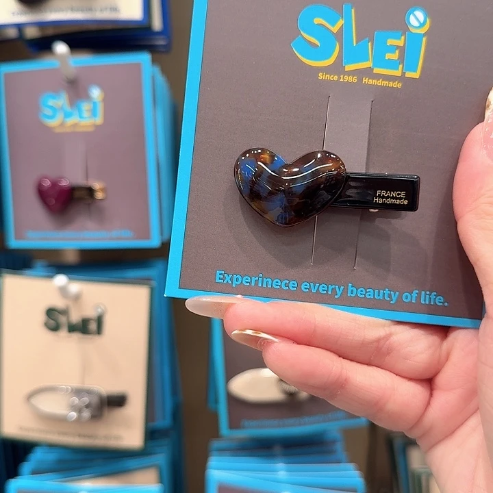 琥珀色爱心鸭嘴夹