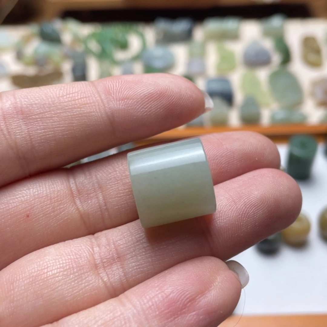 和田玉未镶嵌吊坠(不含链)