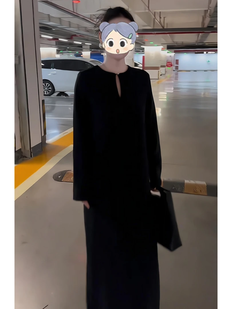 韩系简约高级感休闲黑色连衣裙女秋季设计感宽松气质减龄百搭长裙