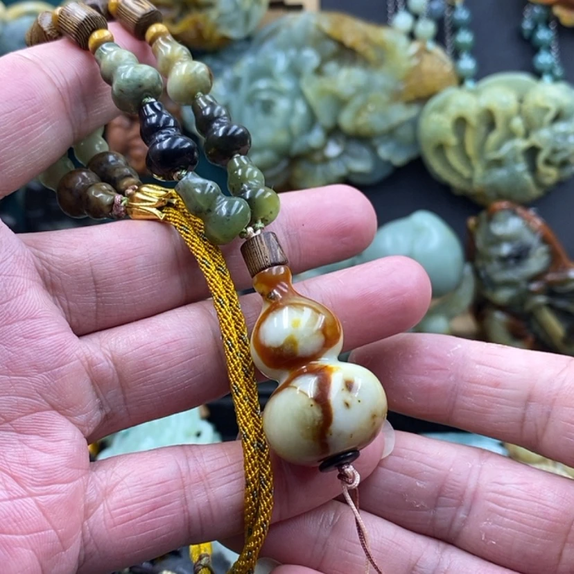 【闪购商品】未镶嵌蛇纹石玉吊坠