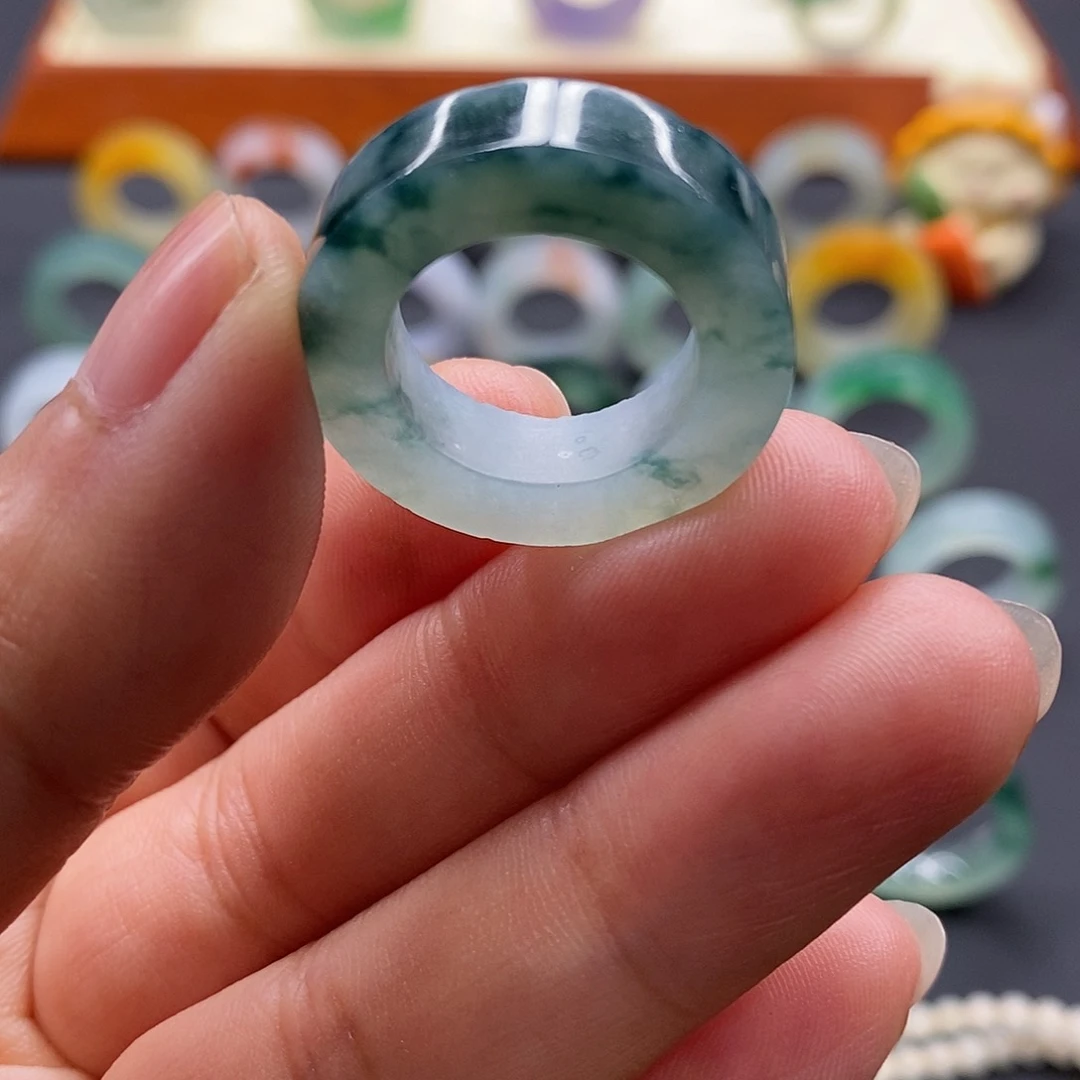 定制翡翠未镶嵌翡翠