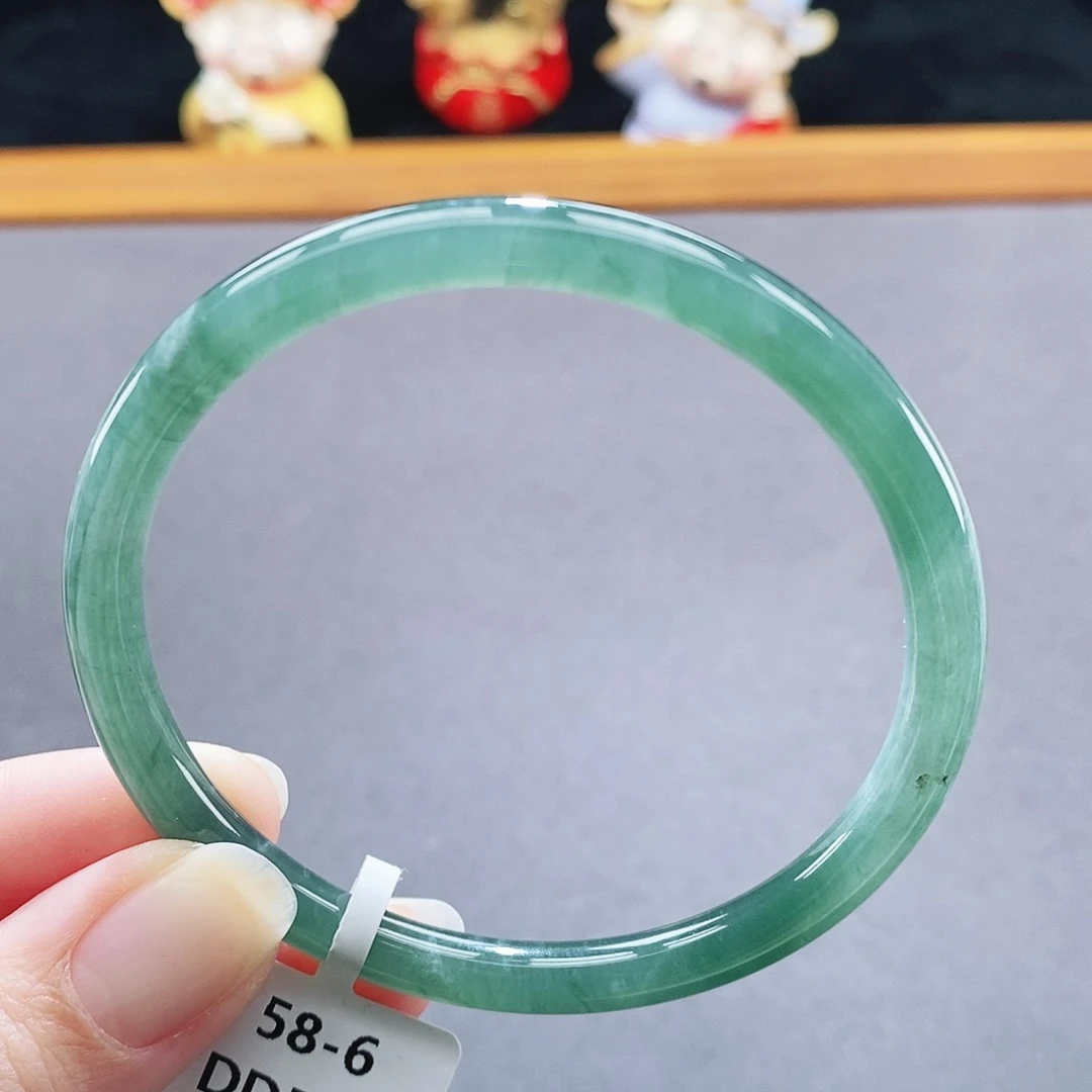 翡翠未镶嵌手镯58