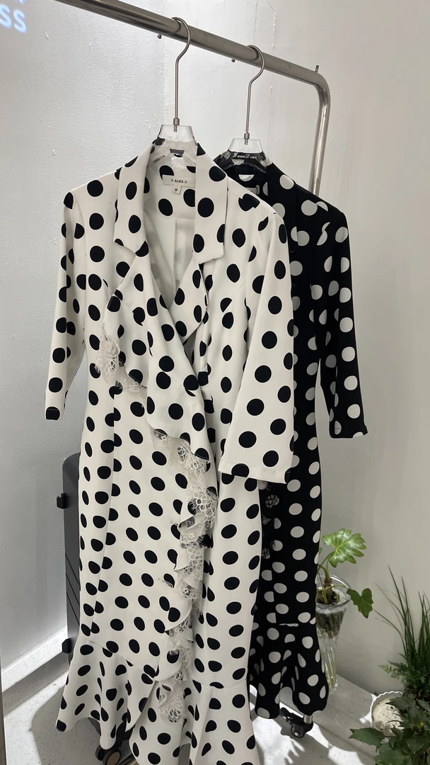 9547  波点鱼尾连衣裙