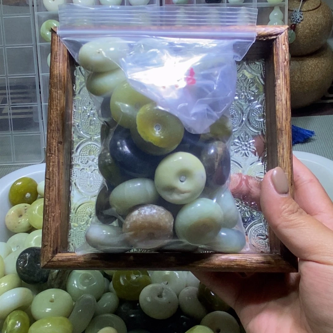 合金蛇纹石玉颈饰148