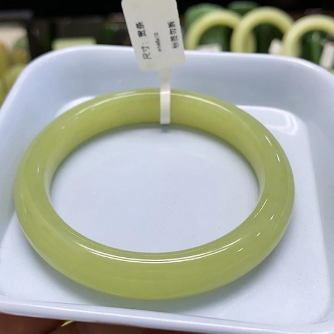 【闪购商品】颈饰未镶嵌和田玉