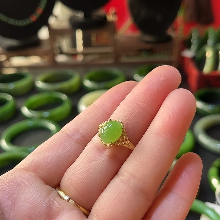 和田玉（碧玉）未镶嵌戒指