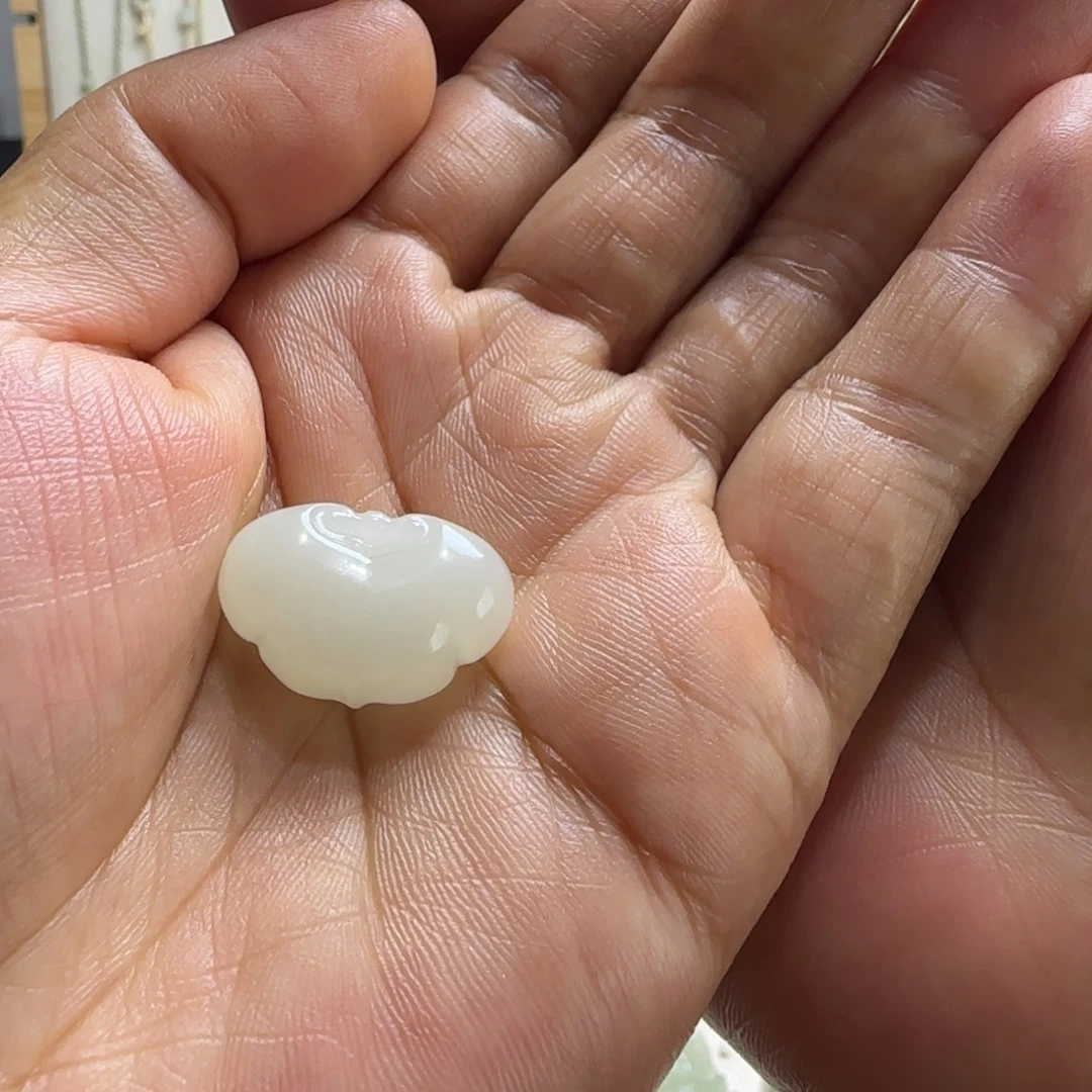 几****颈饰未镶嵌和田玉