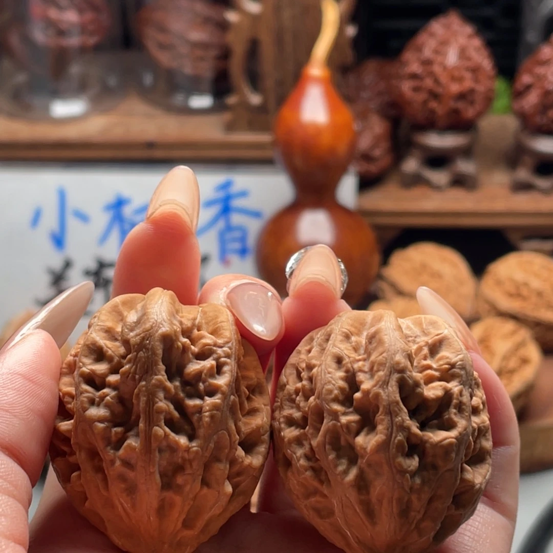 文玩核桃把件小楸香90