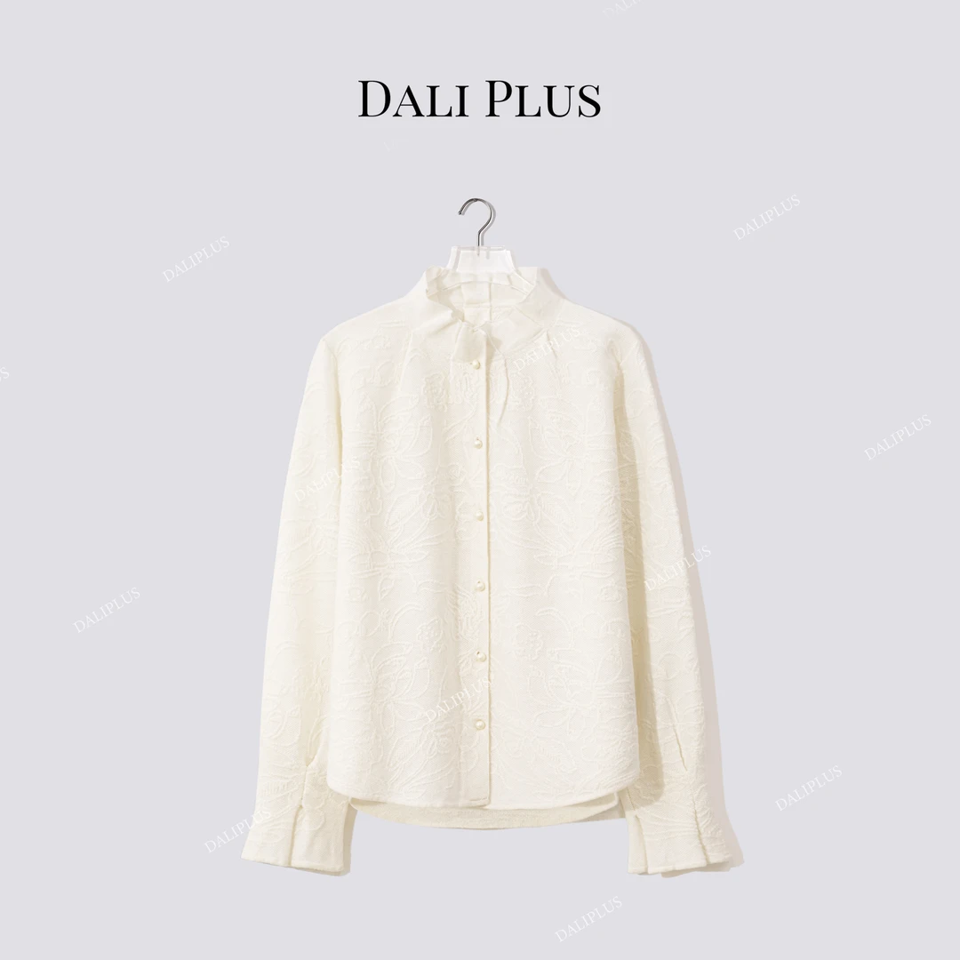 DALI PLUS“100绵羊毛”立体提花木耳领钩花羊毛针织衬衫-D5MM3349