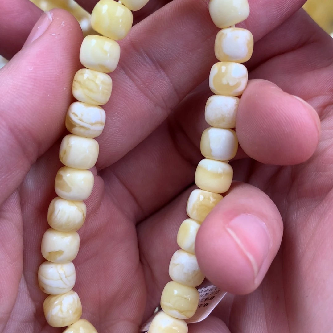 琥珀裸石未镶嵌蜜蜡