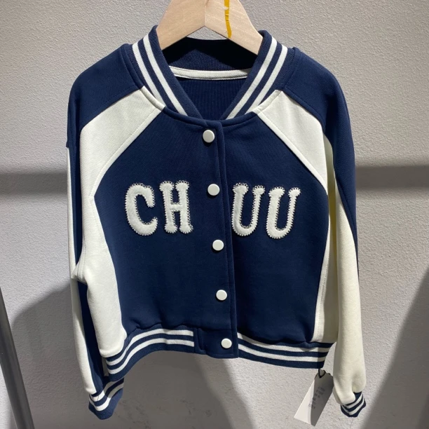 8156儿童拼色外套