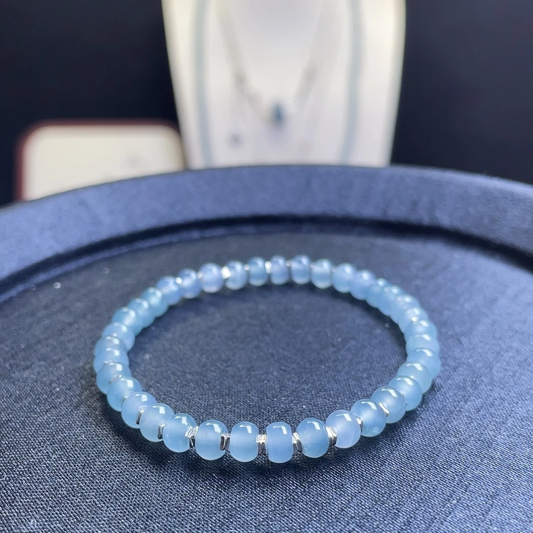 翡翠未镶嵌手串鼓珠设计款手串