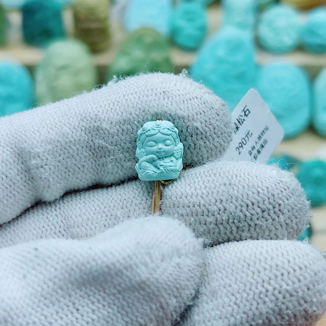 绿松石未镶嵌珠宝奇石