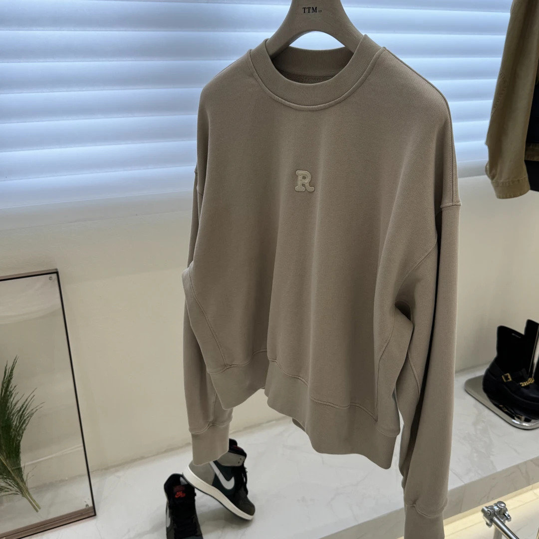 246938常规圆领薄款卫衣免烫常规款插肩袖套头女款