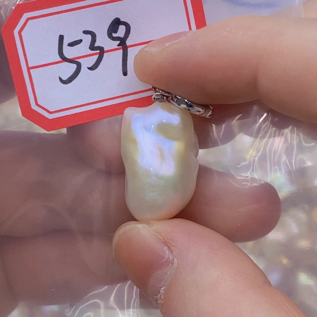 淡水珍珠银S925镶嵌吊坠(赠链)