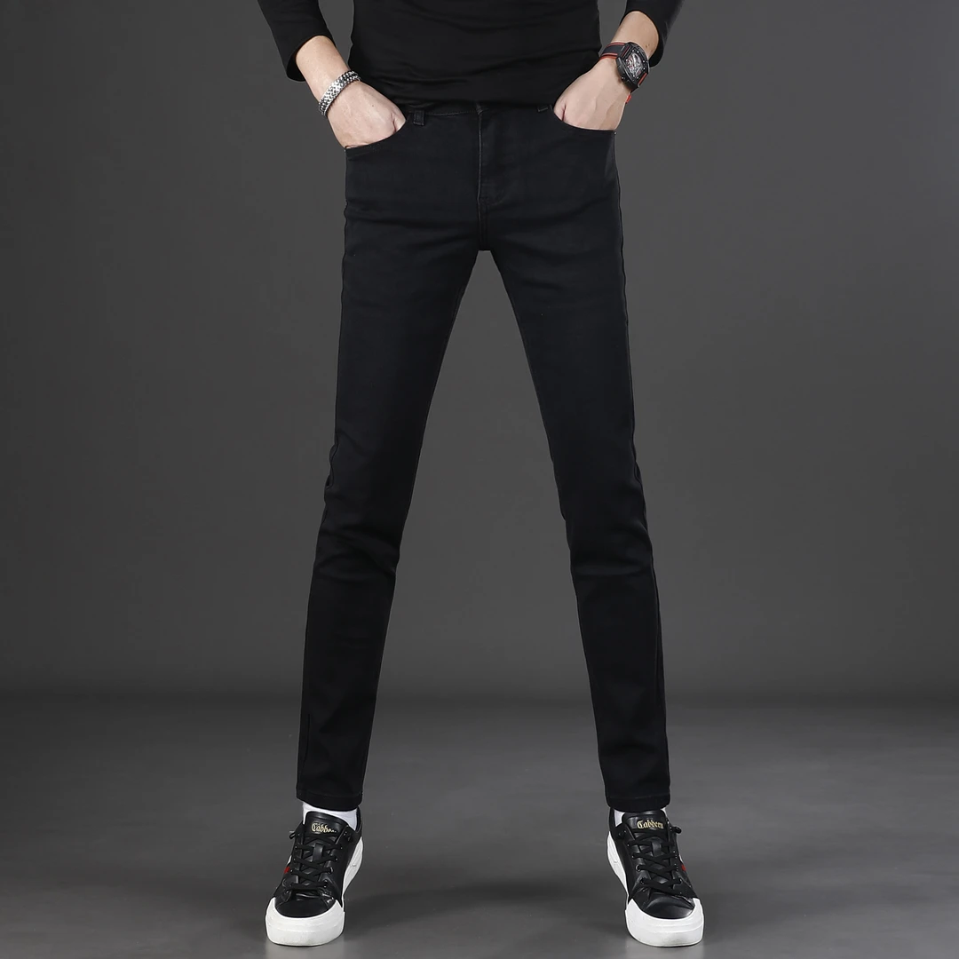 高端纯黑色牛仔裤男款秋季修身小脚裤2025新款弹力休闲男士裤子