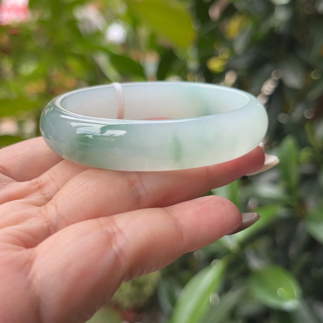 翡翠未镶嵌手镯54.5贵妃