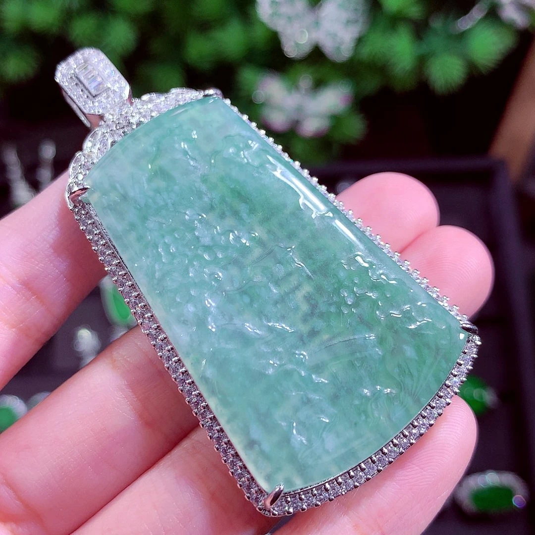 颈饰未镶嵌翡翠天然