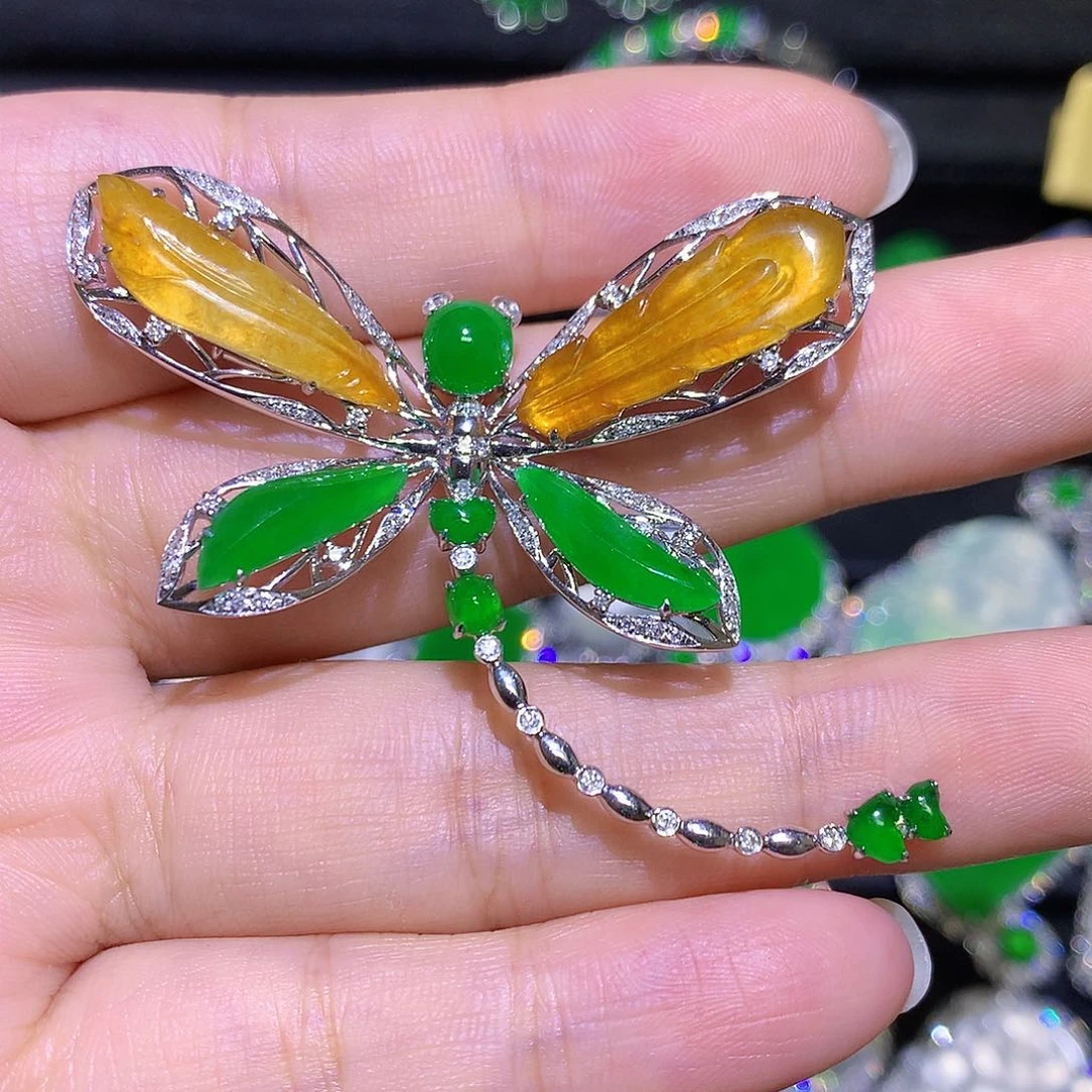 翡翠18K金镶嵌颈饰L*高冰满绿黄翡胸针