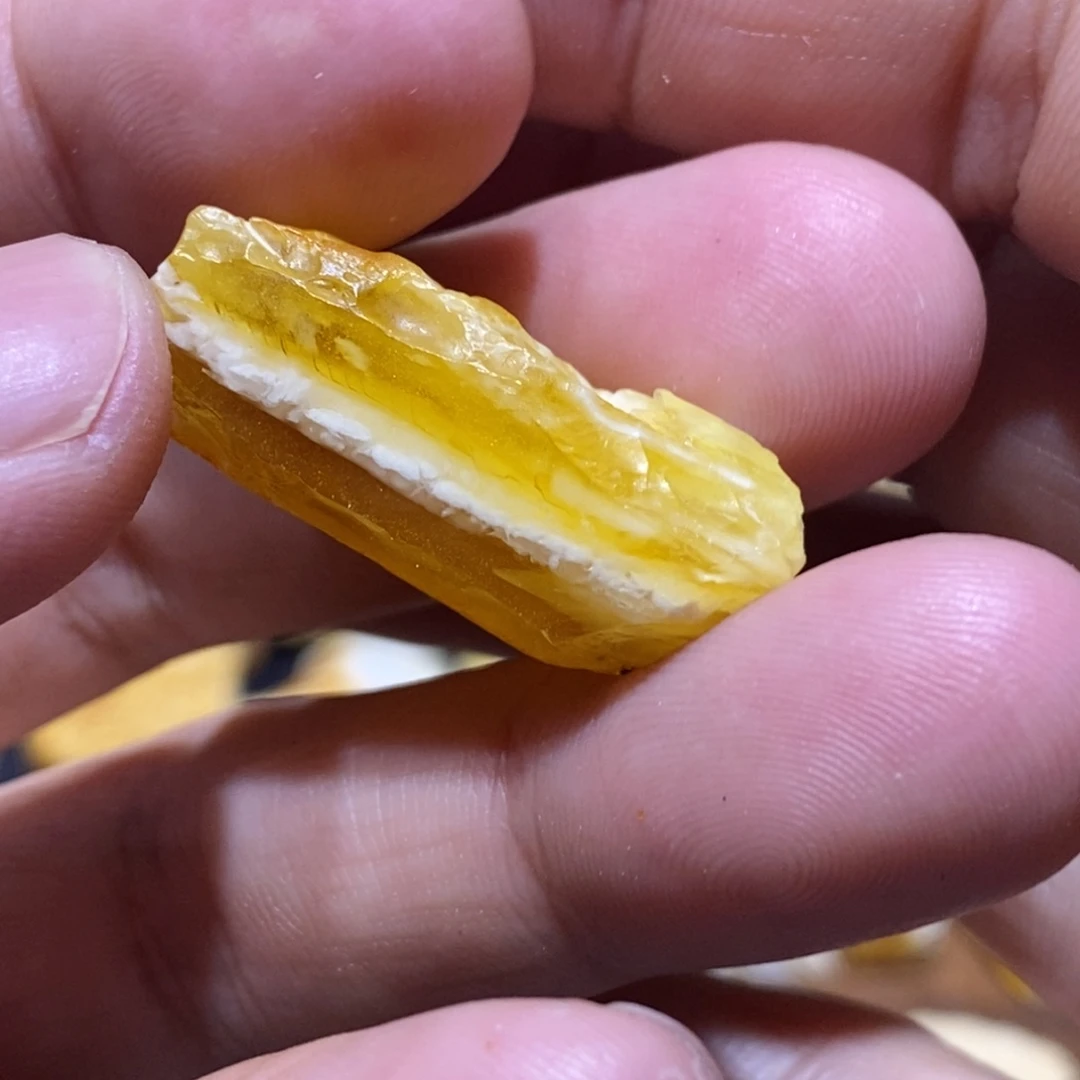 Z***M定制琥珀未镶嵌蜜蜡原石a3.97