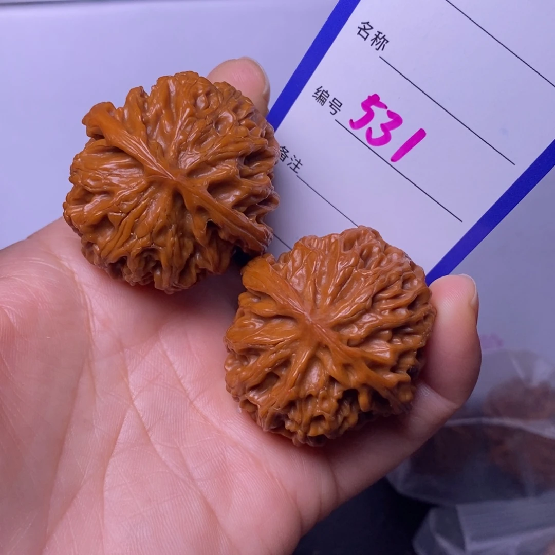 文玩核桃把件531.138.5苹果园