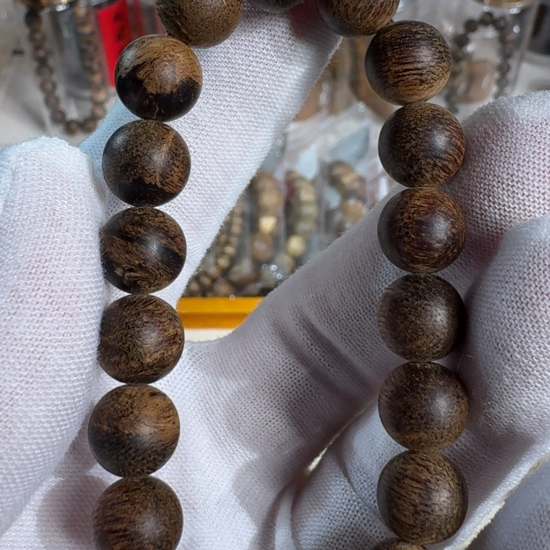 沉香碎屑沉香达拉干1.0九九沉10.1克