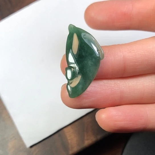 翡翠未镶嵌颈饰缅甸A货，每天下午1点半开播