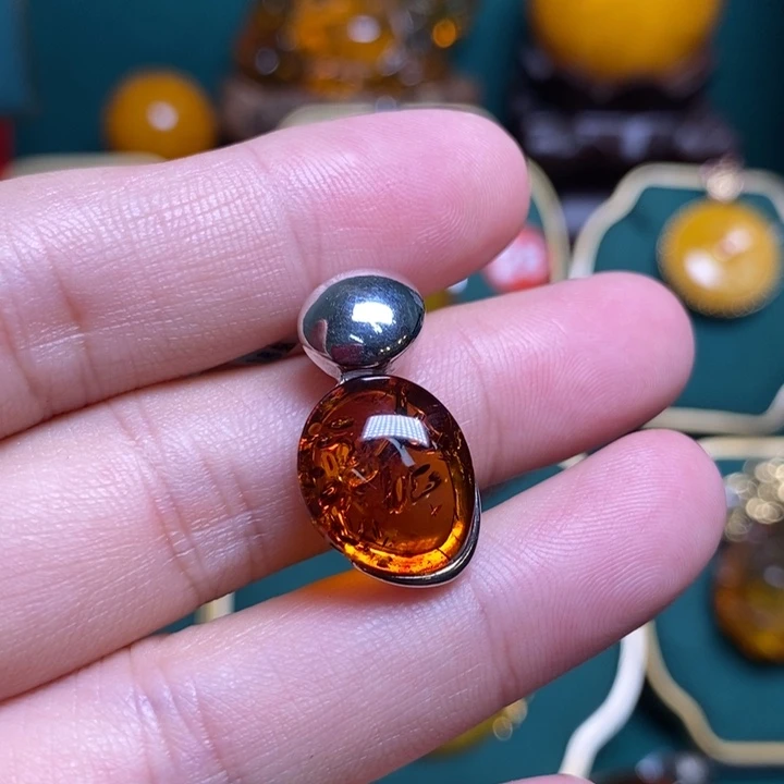 银S925镶嵌颈饰琥珀（花珀）