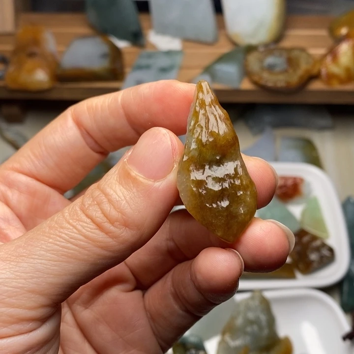 翡翠未镶嵌颈饰天然