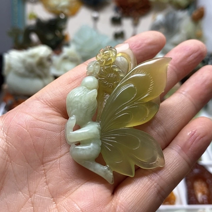 未镶嵌蛇纹石玉颈饰