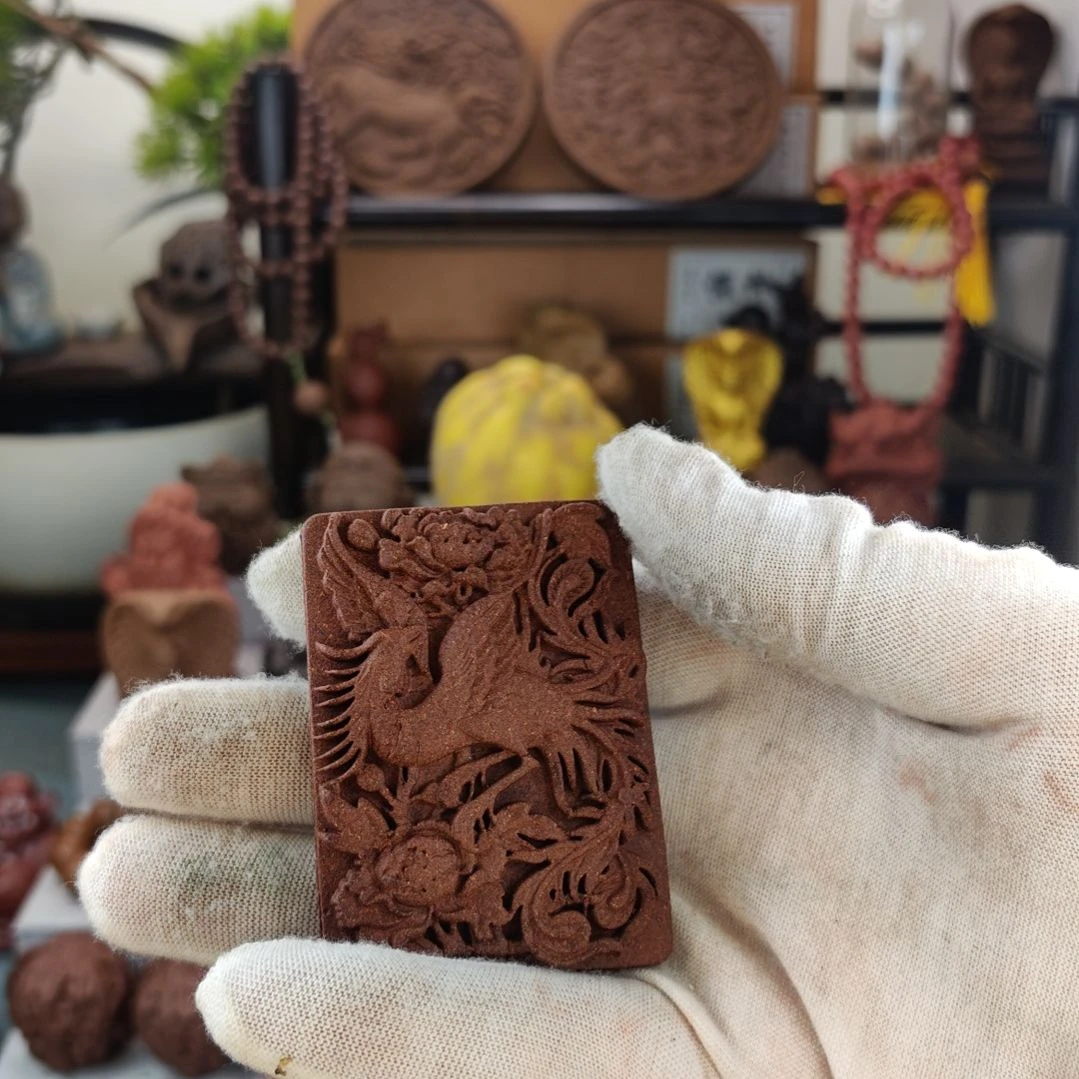 泥塑红麝香方凤戏牡丹香牌福利款福利价