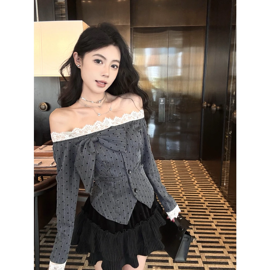 法式复古一字肩蕾丝波点长袖衬衫女秋季2025新款短款修身显瘦上衣