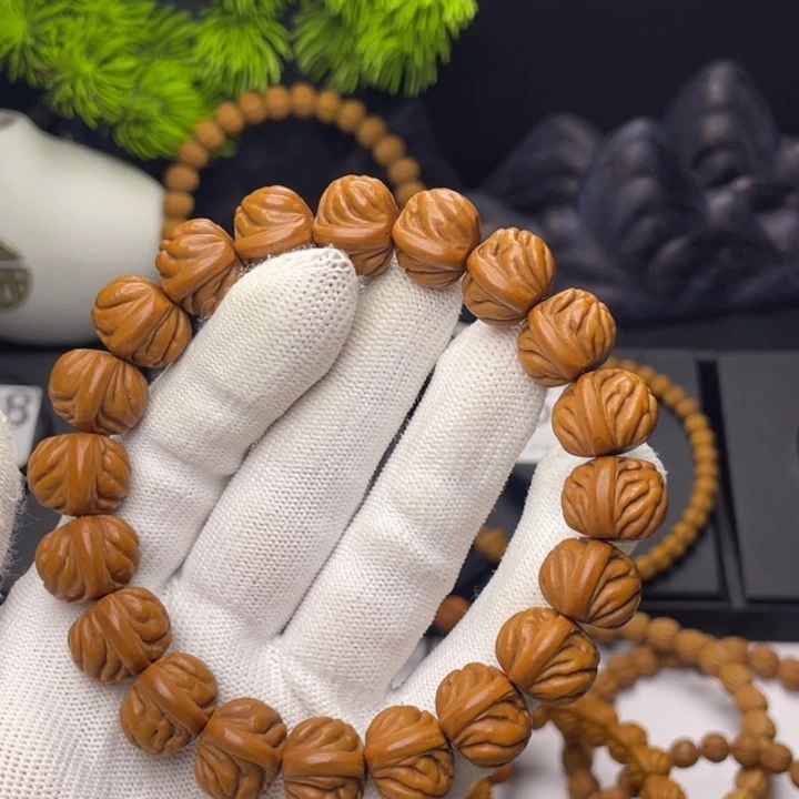 乐***刘桃核吊坠龙脊一道筋15