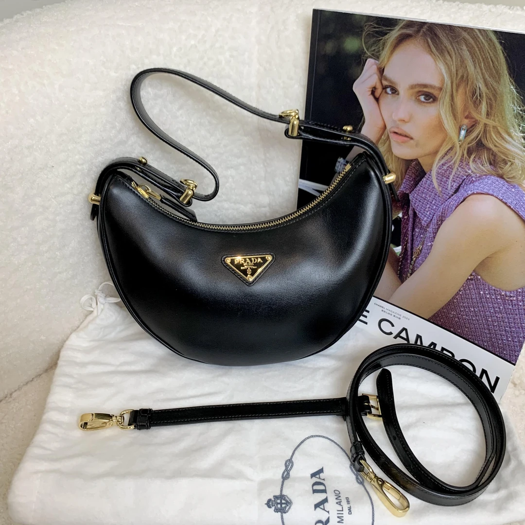 99新 Prada/普拉达 壹臻/Prada 黑金arque半月hobo/12期31271932